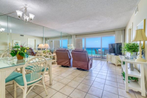 Beach House Condominiums D404 - Beachfront with Pool, WiFi, & Beach Service